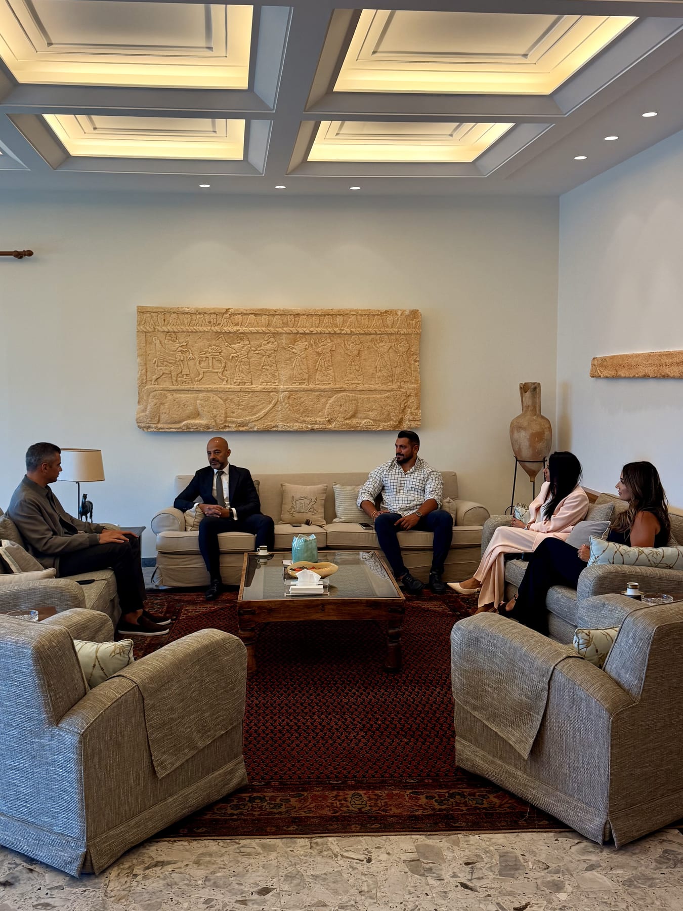 النائب طوني فرنجية يستقبل مجلس إدارة HIKMA ويطّلع على رؤيتها لمستقبل الذكاء الاصطناعي في القطاع الصحي